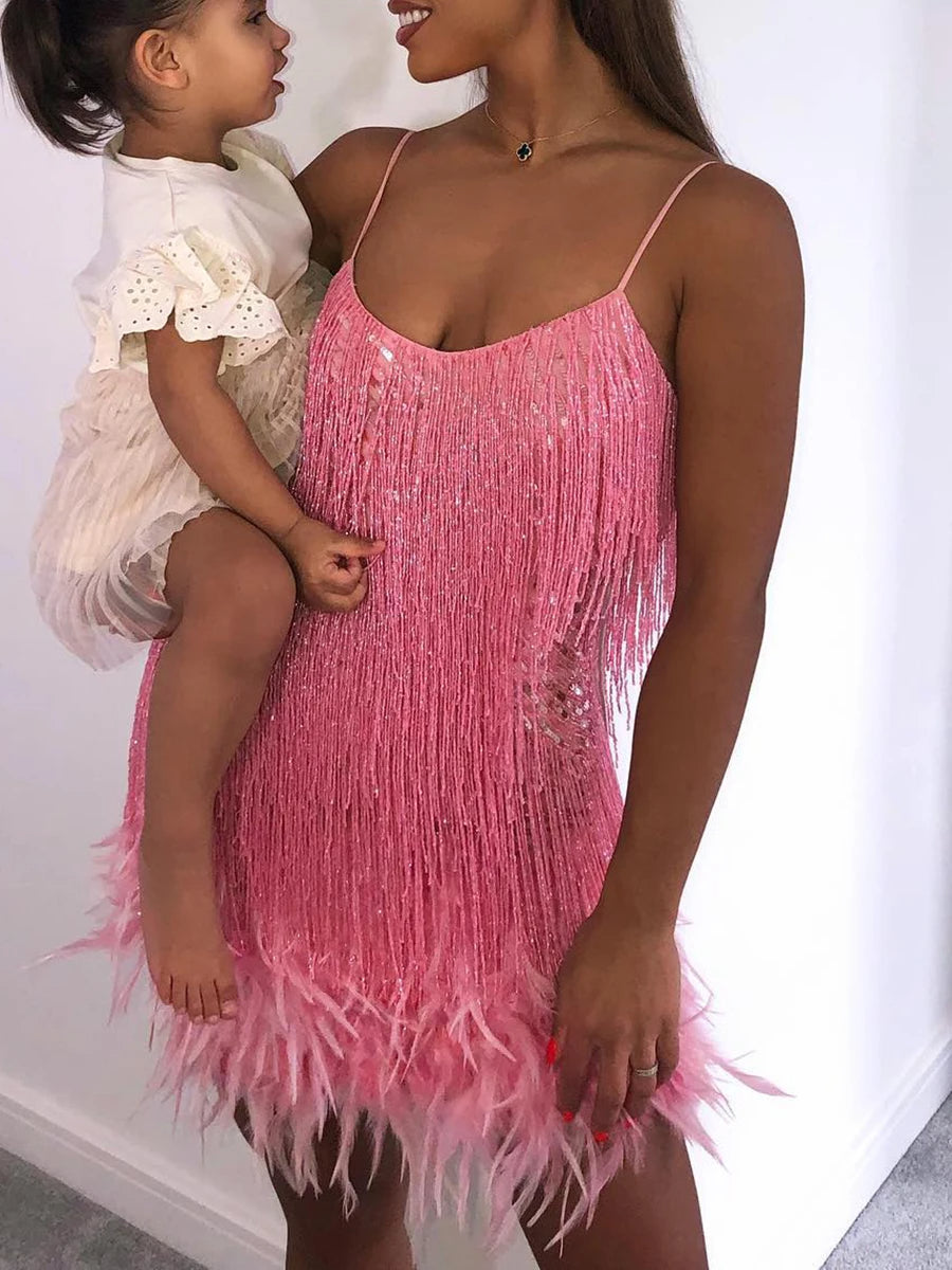 Jani - Robe de Soirée Grande Taille Femme Élégante Découvrez notre robe Jani, une création mode grande taille qui incarne l'élégance française dans toute sa splendeur. Cette robe élégante grande taille est conçue pour faire sensation lors de vos soirées l