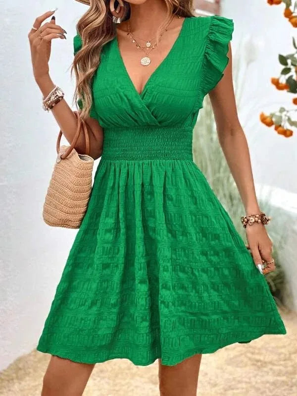 Julia - Robe d'Été Grande Taille Femme Élégante Découvrez notre robe Julia, une création mode grande taille qui capture l'essence de l'été avec une touche d'élégance française. Cette robe élégante grande taille allie style contemporain et confort estival,