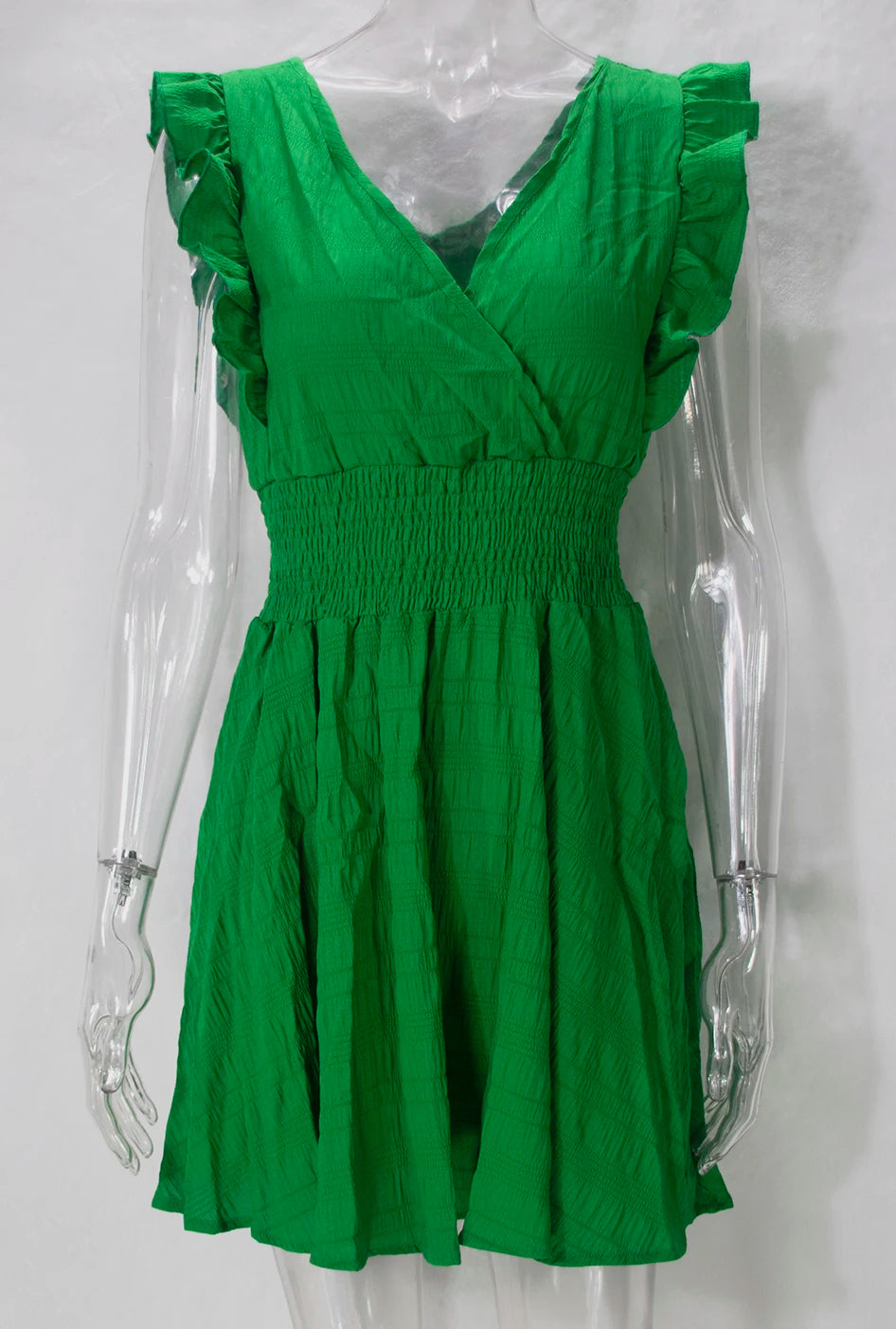 Julia - Robe d'Été Grande Taille Femme Élégante Découvrez notre robe Julia, une création mode grande taille qui capture l'essence de l'été avec une touche d'élégance française. Cette robe élégante grande taille allie style contemporain et confort estival,