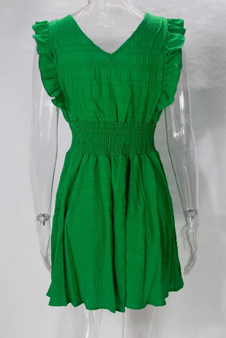 Julia - Robe d'Été Grande Taille Femme Élégante Découvrez notre robe Julia, une création mode grande taille qui capture l'essence de l'été avec une touche d'élégance française. Cette robe élégante grande taille allie style contemporain et confort estival,