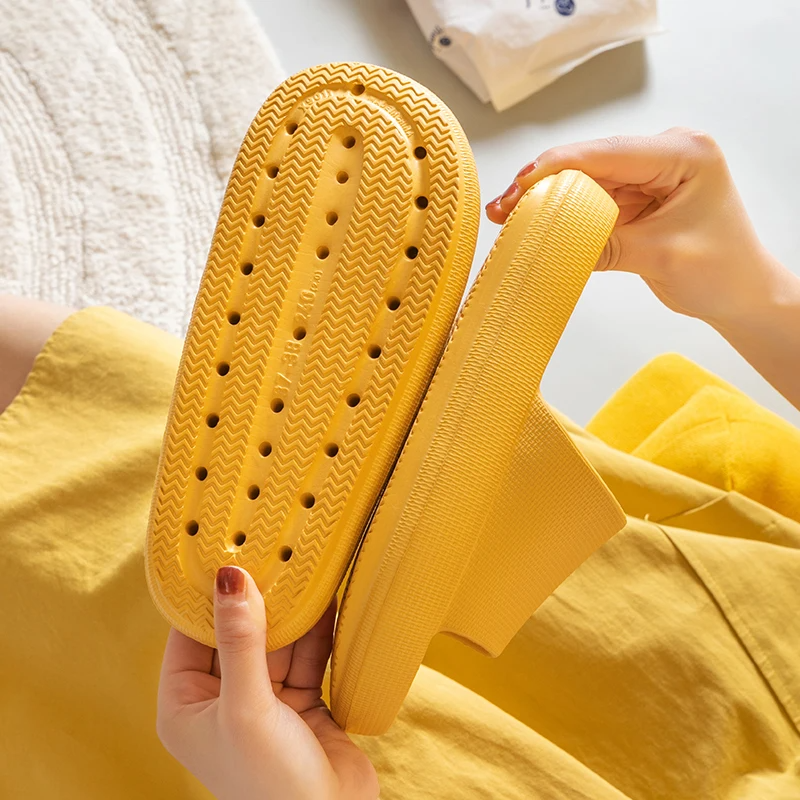 MARION - Chaussures Élégantes Grande Taille Découvrez nos chaussures MARION, une création mode grande taille qui marie confort quotidien et élégance française. Ces chaussures grande taille offrent une silhouette raffinée et versatile, créées pour les femm