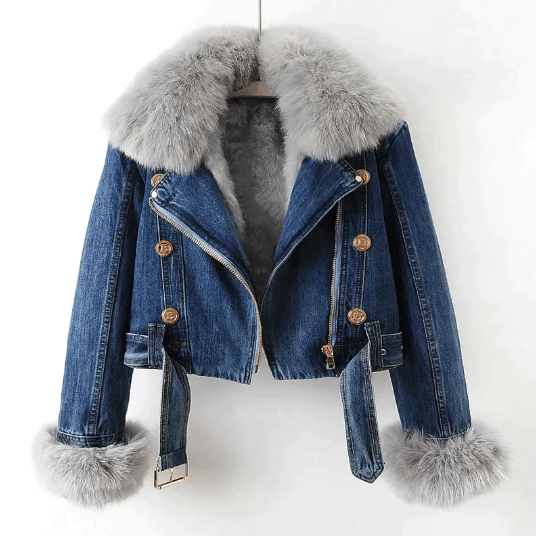 ELIZA - Veste en Jean Fourrée Grande Taille Découvrez notre veste ELIZA, une création mode grande taille qui allie style denim et élégance française. Cette veste en jean fourrée grande taille offre un design tendance et chaleureux, idéale pour les femmes