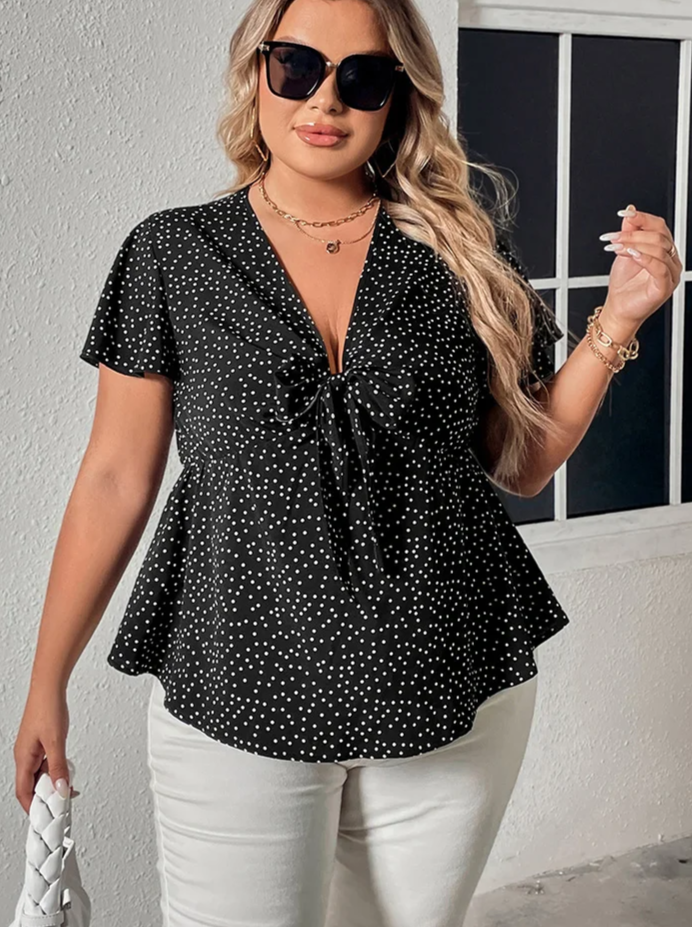 ALICE - Veste d'Hiver en Velours Côtelé Grande Taille Découvrez notre veste ALICE, une création mode grande taille qui marie la chaleur du velours côtelé à l'élégance française. Cette veste d'hiver grande taille offre une silhouette structurée et raffinée