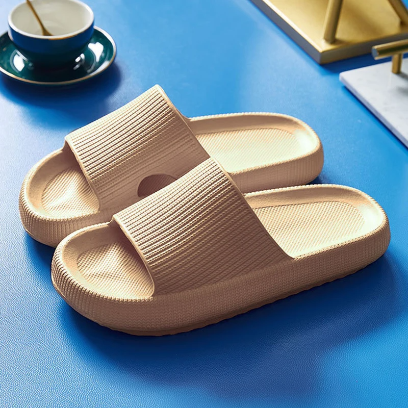 MARION - Chaussures Élégantes Grande Taille Découvrez nos chaussures MARION, une création mode grande taille qui marie confort quotidien et élégance française. Ces chaussures grande taille offrent une silhouette raffinée et versatile, créées pour les femm