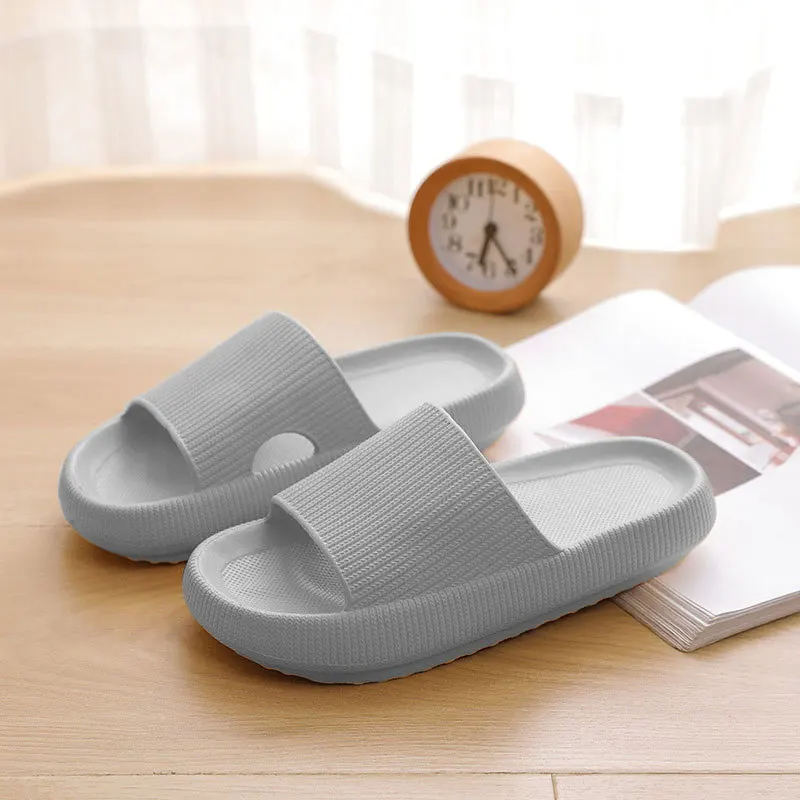 MARION - Chaussures Élégantes Grande Taille Découvrez nos chaussures MARION, une création mode grande taille qui marie confort quotidien et élégance française. Ces chaussures grande taille offrent une silhouette raffinée et versatile, créées pour les femm