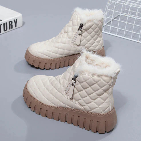 ALMIRA - Bottes d'Hiver en Cachemire Grande Taille Découvrez nos bottes ALMIRA, une création mode grande taille qui marie luxe du cachemire et élégance française. Ces bottes d'hiver grande taille offrent une silhouette raffinée et luxueuse, créées pour le