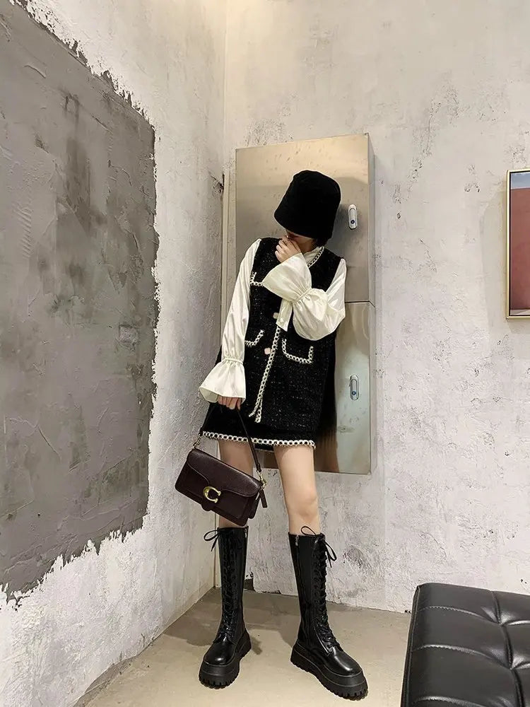 ESTELLE - Bottes d'Hiver Grande Taille Découvrez nos bottes ESTELLE, une création mode grande taille qui marie protection hivernale et élégance française. Ces bottes d'hiver grande taille offrent une silhouette raffinée et chaleureuse, créées pour les fem