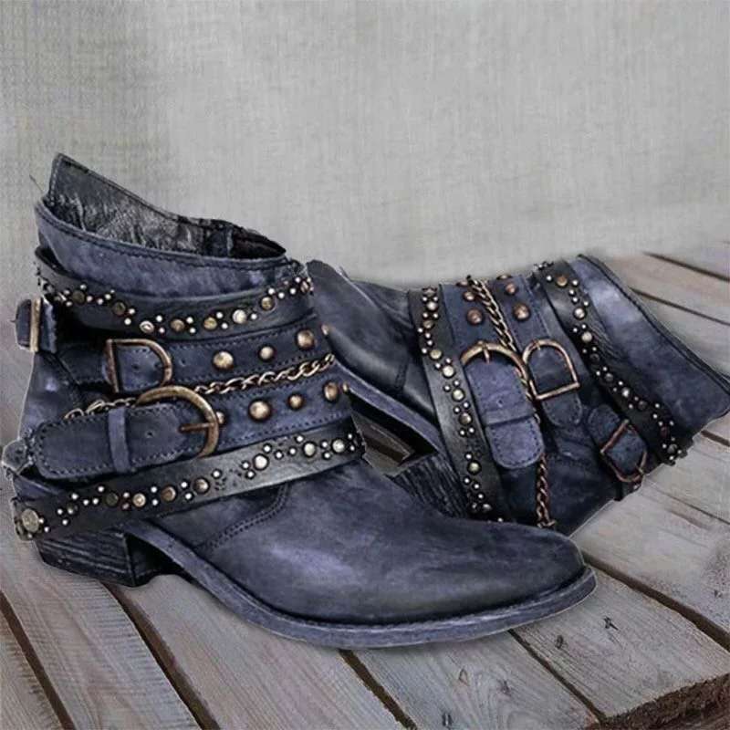 UMA - Bottes Vintage Grande Taille Découvrez nos bottes UMA, une création mode grande taille qui marie charme vintage et élégance française. Ces bottes grande taille offrent une silhouette raffinée et rétro, créées pour les femmes qui recherchent une pièc