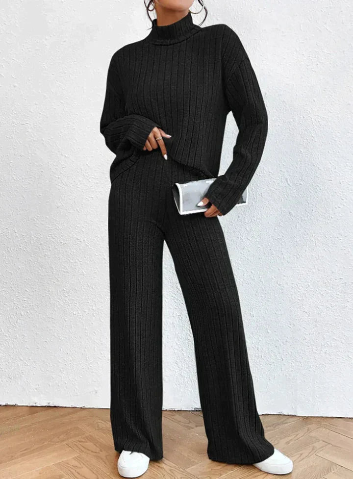 ALICE - Ensemble Pull Col Roulé et Pantalon en Maille Grande Taille Découvrez notre ensemble ALICE, une création mode grande taille qui allie le confort du tricot à l'élégance française. Cet ensemble coordonné grande taille comprend un pull col roulé raff