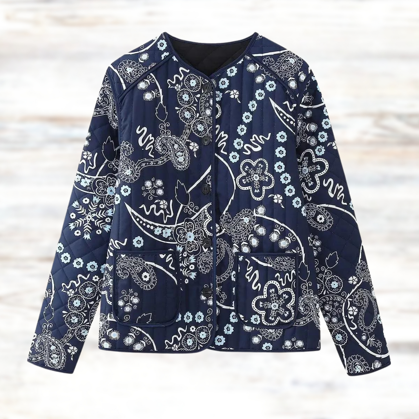 LULA - Veste Vintage Fleurie Grande Taille Découvrez notre veste LULA, une création mode grande taille qui allie charme vintage et élégance française. Cette veste fleurie grande taille offre un design rétro et romantique, idéale pour les femmes qui souhai