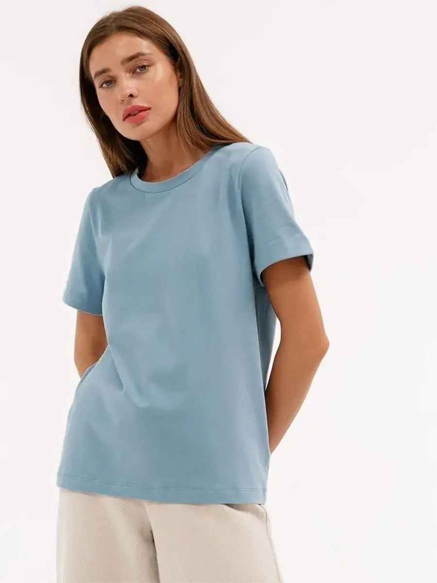ANNE - Pull Exclusif Grande Taille Découvrez notre pull ANNE, une création mode grande taille qui marie design exclusif et élégance française. Ce pull grande taille offre une silhouette distinctive et raffinée, créé pour les femmes qui recherchent une piè