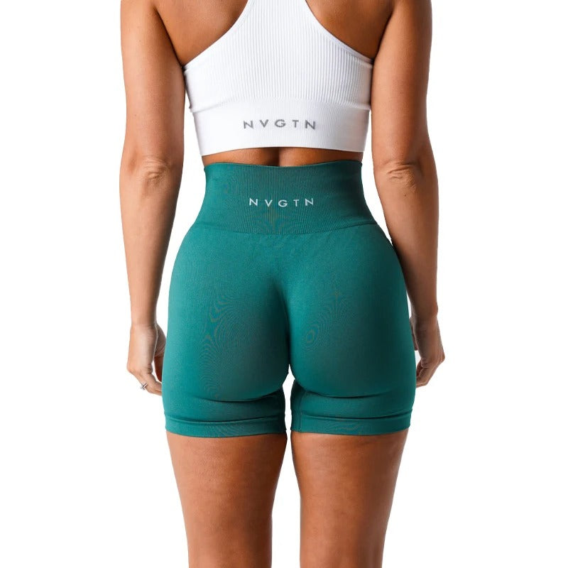 MANON - Short de Sport Taille Haute Grande Taille Découvrez notre short MANON, une création mode grande taille qui allie performance sportive et élégance française. Ce short de sport grande taille offre une silhouette athlétique et raffinée, créé pour les