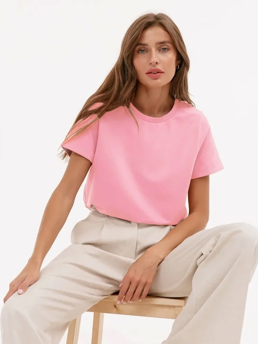 ANNE - Pull Exclusif Grande Taille Découvrez notre pull ANNE, une création mode grande taille qui marie design exclusif et élégance française. Ce pull grande taille offre une silhouette distinctive et raffinée, créé pour les femmes qui recherchent une piè
