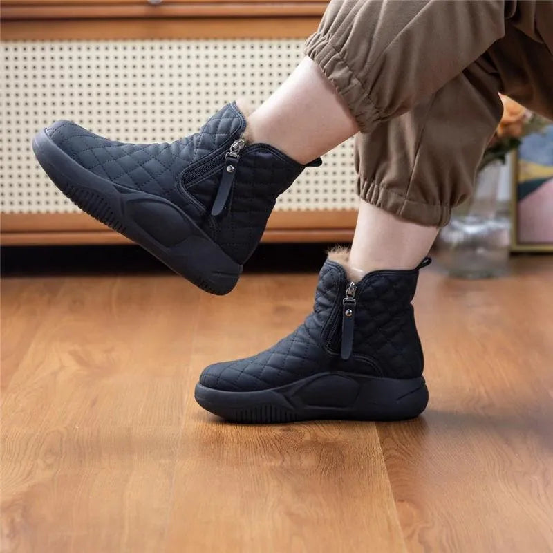 ALANA - Chaussures d'Hiver Orthopédiques Grande Taille Découvrez nos chaussures ALANA, une création mode grande taille qui marie confort orthopédique et élégance française. Ces chaussures d'hiver grande taille offrent une silhouette raffinée et ergonomiqu