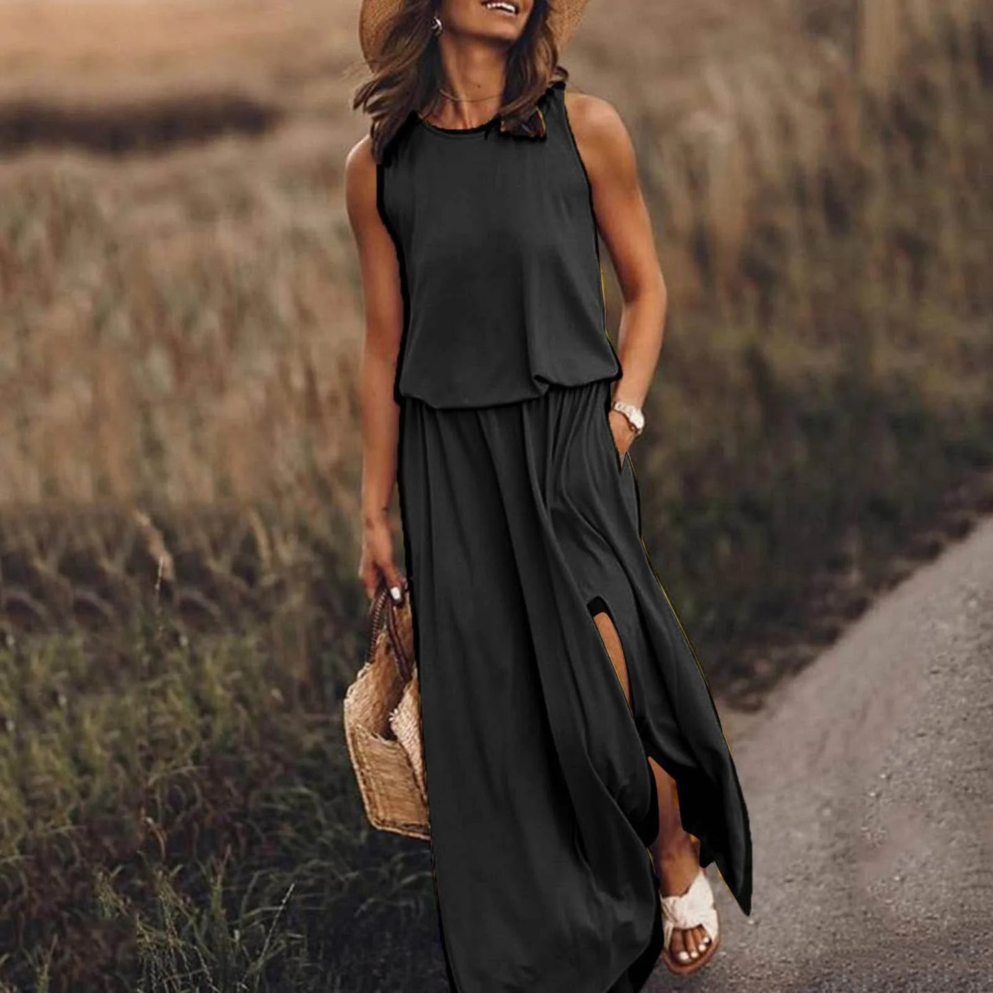 Ana - Robe Vintage Grande Taille Femme Élégante Découvrez notre robe Ana, une création mode grande taille qui réinvente le charme rétro avec l'élégance française. Cette robe élégante grande taille allie le style vintage intemporel au confort contemporain,