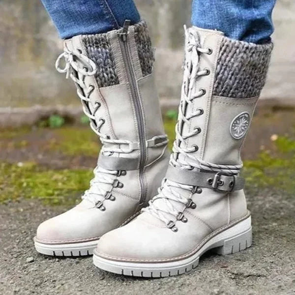 CORINE - Bottes d'Hiver Grande Taille Découvrez nos bottes CORINE, une création mode grande taille qui marie protection hivernale et élégance française. Ces bottes d'hiver grande taille offrent une silhouette raffinée et chaleureuse, créées pour les femme