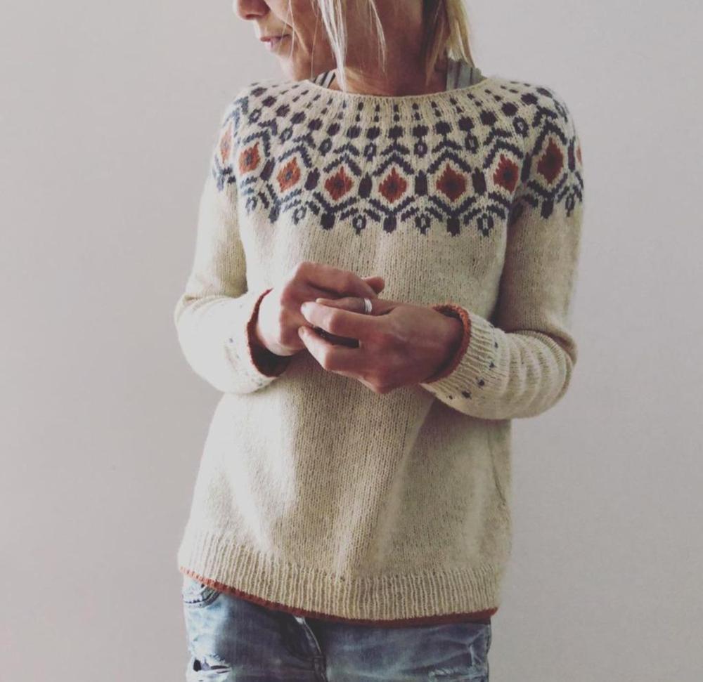 ISLA - Pull Unique Élégant Grande Taille Découvrez notre pull ISLA, une création mode grande taille qui marie design unique et élégance française. Ce pull grande taille offre une silhouette distinctive et raffinée, créé pour les femmes qui recherchent des
