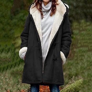 VALERIA - Veste Sherpa Grande Taille Découvrez notre veste VALERIA, une création mode grande taille qui allie confort douillet et élégance française. Cette veste sherpa grande taille offre un design chaleureux et tendance, idéale pour les femmes qui souha
