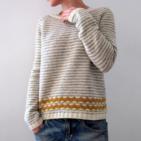 VINTAGE JACQUARD - Pull Col Rond Rayé Color Block Grande Taille Découvrez notre pull VINTAGE JACQUARD, une création mode grande taille qui marie motifs jacquard vintage, rayures et élégance française. Ce pull grande taille offre une silhouette distinctive