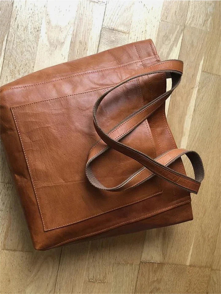MADISON - Sac Fourre-Tout Élégant Grande Taille Découvrez notre sac MADISON, une création mode grande taille qui marie fonctionnalité durable et élégance française. Ce sac fourre-tout offre une silhouette raffinée et spacieuse, créé pour les femmes qui re