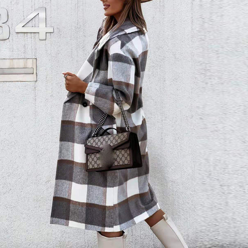 SOFIA - Manteau Long en Laine à Carreaux Grande Taille Style Vintage Découvrez notre manteau SOFIA, une création mode grande taille qui marie l'élégance vintage aux tendances contemporaines. Ce manteau à carreaux grande taille en pure laine capture l'esse