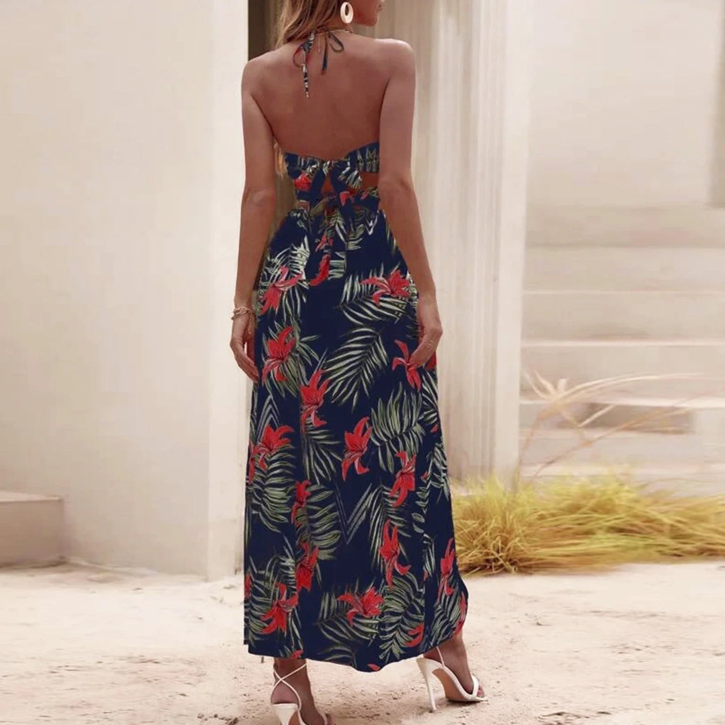 Wanny - Robe Longue Florale Grande Taille Femme Élégante Découvrez notre robe Wanny, une création mode grande taille qui allie motifs floraux et élégance française. Cette robe élégante grande taille avec ses imprimés floraux raffinés offre une silhouette