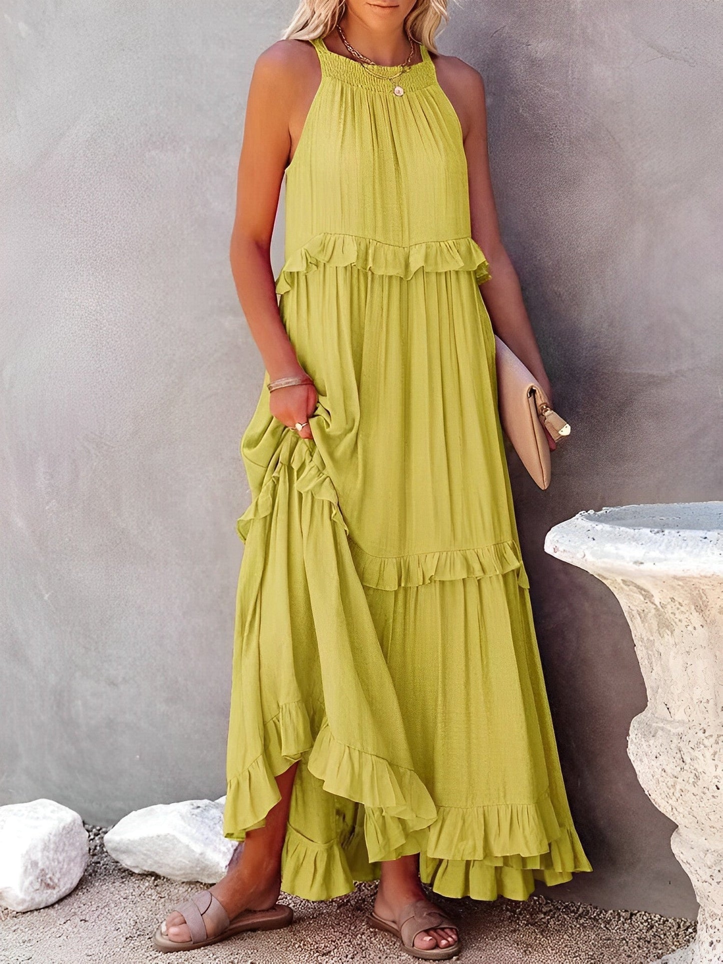 Lusi - Robe d'Été Bohème Grande Taille Femme Découvrez notre robe Lusi, une création mode grande taille qui allie esprit bohème et élégance française. Cette robe élégante grande taille offre un style estival libre et raffiné, parfaite pour les femmes qui