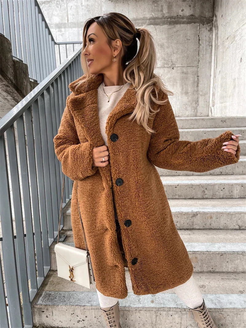 CLARET - Manteau Long en Peau de Mouton Grande Taille Découvrez notre manteau CLARET en peau de mouton, une pièce mode grande taille qui incarne le luxe et l'élégance française. Ce manteau grande taille en véritable peau de mouton offre une chaleur incomp