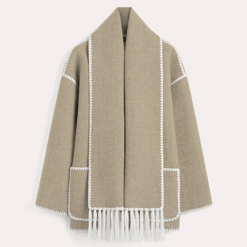 BETTY - Manteau d'Hiver Grande Taille avec Col en Fausse Fourrure Découvrez notre manteau d'hiver BETTY, une pièce mode grande taille qui allie chaleur luxueuse et élégance française. Ce manteau grande taille présente un magnifique col en fausse fourrure