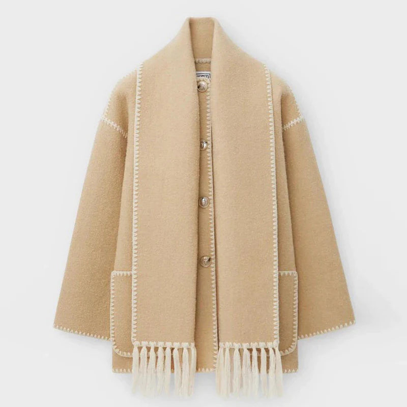 BETTY - Manteau d'Hiver Grande Taille avec Col en Fausse Fourrure Découvrez notre manteau d'hiver BETTY, une pièce mode grande taille qui allie chaleur luxueuse et élégance française. Ce manteau grande taille présente un magnifique col en fausse fourrure