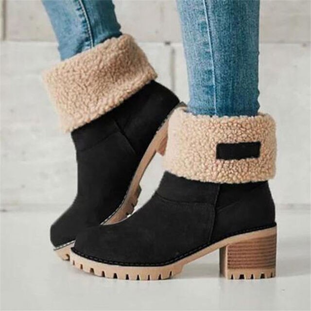 LIV - Bottes Élégantes Grande Taille Découvrez nos bottes LIV, une création mode grande taille qui marie style contemporain et élégance française. Ces bottes grande taille offrent une silhouette raffinée et sophistiquée, créées pour les femmes qui recherc