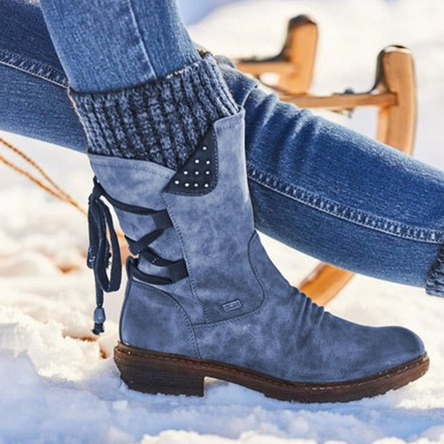 STEFF - Bottes Mi-Hautes Grande Taille Découvrez nos bottes STEFF, une création mode grande taille qui marie hauteur élégante et élégance française. Ces bottes mi-hautes grande taille offrent une silhouette raffinée et allongée, créées pour les femmes qui