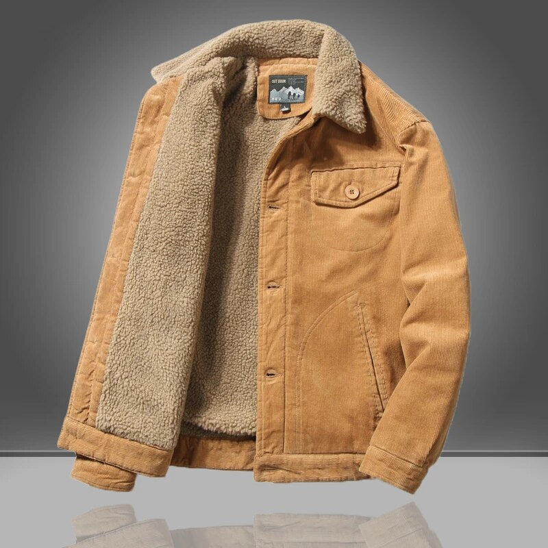 GAB - Veste d'Hiver Homme Découvrez notre veste GAB pour homme, une création qui marie protection hivernale et élégance française. Cette veste d'hiver offre une silhouette raffinée et fonctionnelle, créée pour les hommes qui recherchent une pièce aussi ch