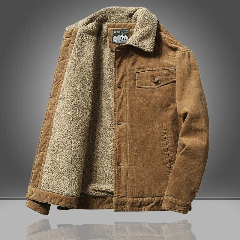 GAB - Veste d'Hiver Homme Découvrez notre veste GAB pour homme, une création qui marie protection hivernale et élégance française. Cette veste d'hiver offre une silhouette raffinée et fonctionnelle, créée pour les hommes qui recherchent une pièce aussi ch