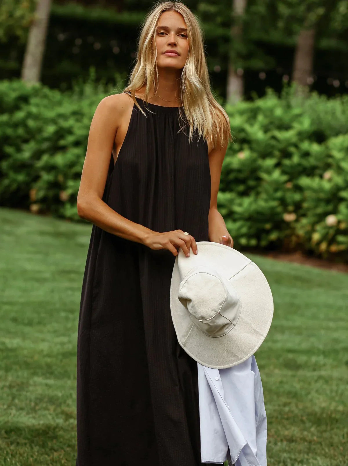 Lehana - Robe Grande Taille Femme Élégante Découvrez notre robe Lehana, une création mode grande taille qui incarne l'élégance française dans sa plus pure expression. Cette robe élégante grande taille offre une silhouette raffinée, parfaite pour les femme