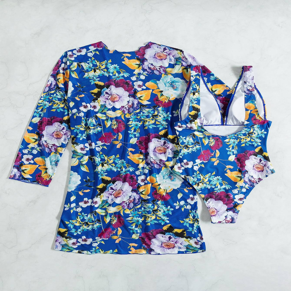 JINA - Bikini d'été 3 pièces bleu Pour un look à la mode cet été, choisissez notre bikini multicolore. Le décolleté en V flatteur, le délicat motif floral et les plis complexes font de ce bikini un must-have pour les amateurs de mode. Ce bikini s'adapte p