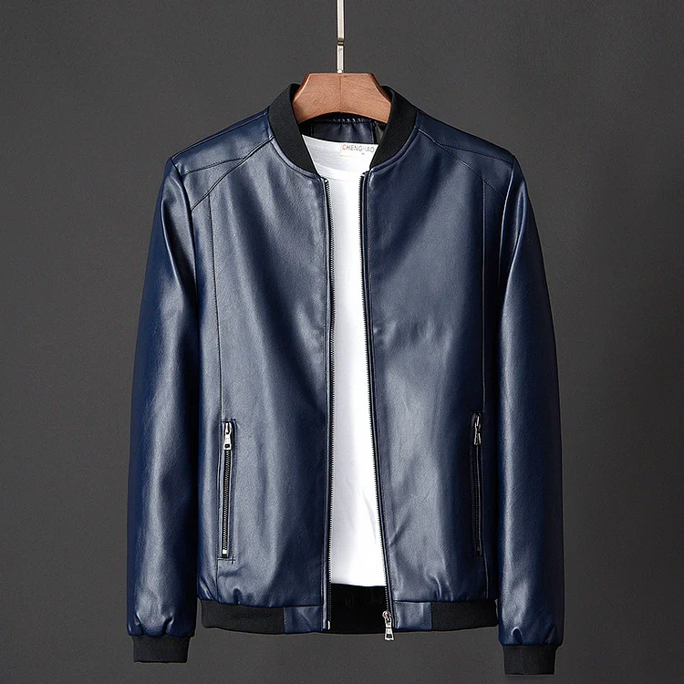 TRENT - Veste en Cuir PU Décontractée Homme Découvrez notre veste TRENT pour homme, une création qui marie le style du cuir PU à l'élégance française. Cette veste décontractée offre une silhouette moderne et urbaine, créée pour les hommes qui recherchent