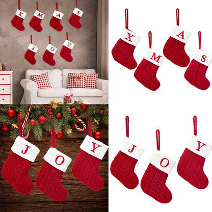 BAS DE NOËL - Chaussette de Noël Personnalisée Découvrez notre bas de Noël personnalisé, une création qui marie tradition festive et élégance française. Cette chaussette de Noël offre un design raffiné et magique, créée pour ceux qui recherchent une pièce