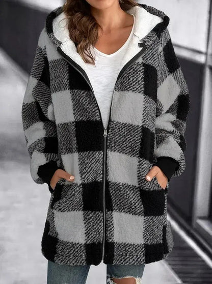 EDITH - Manteau à Carreaux Grande Taille Découvrez notre manteau EDITH, une création mode grande taille qui allie style à carreaux et élégance française. Ce manteau à carreaux grande taille offre un design tendance et sophistiqué, idéal pour les femmes qu