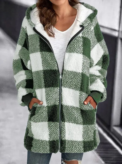EDITH - Manteau à Carreaux Grande Taille Découvrez notre manteau EDITH, une création mode grande taille qui allie style à carreaux et élégance française. Ce manteau à carreaux grande taille offre un design tendance et sophistiqué, idéal pour les femmes qu