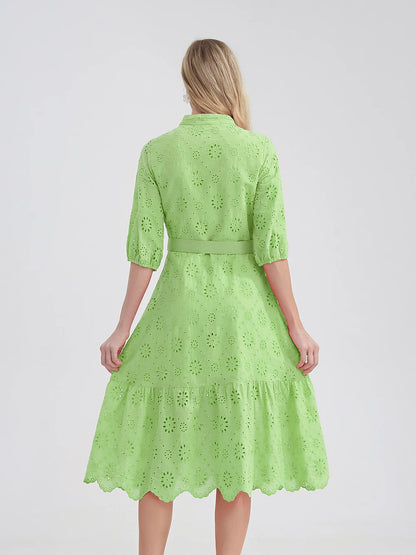 Monica - Robe d'Été Grande Taille Femme Élégante Découvrez notre robe Monica, une création mode grande taille qui incarne la fraîcheur estivale et l'élégance française. Cette robe élégante grande taille allie style sophistiqué et confort d'été, parfaite p
