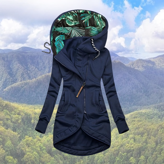 LAYLA - Manteau d'Hiver Grande Taille Découvrez notre manteau LAYLA, une création mode grande taille qui allie chaleur hivernale et élégance française. Ce manteau d'hiver grande taille offre un design confortable et tendance, idéal pour les femmes qui sou