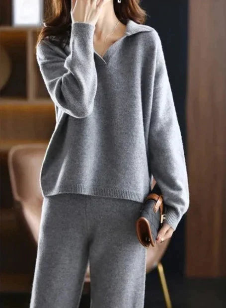 CORENE - Ensemble Jogging et Pull Oversize en Cachemire Grande Taille Découvrez notre ensemble CORENE, une création mode grande taille qui réinvente le casual luxe avec l'élégance française. Cet ensemble grande taille en cachemire d'exception comprend un