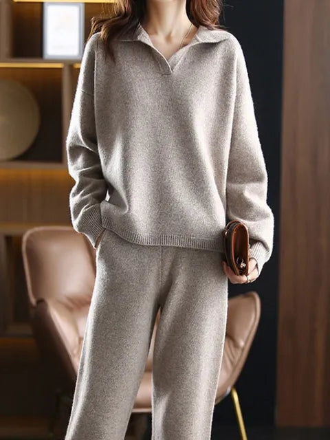 CORENE - Ensemble Jogging et Pull Oversize en Cachemire Grande Taille Découvrez notre ensemble CORENE, une création mode grande taille qui réinvente le casual luxe avec l'élégance française. Cet ensemble grande taille en cachemire d'exception comprend un
