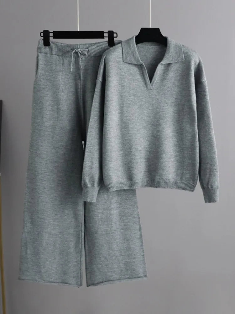 CORENE - Ensemble Jogging et Pull Oversize en Cachemire Grande Taille Découvrez notre ensemble CORENE, une création mode grande taille qui réinvente le casual luxe avec l'élégance française. Cet ensemble grande taille en cachemire d'exception comprend un