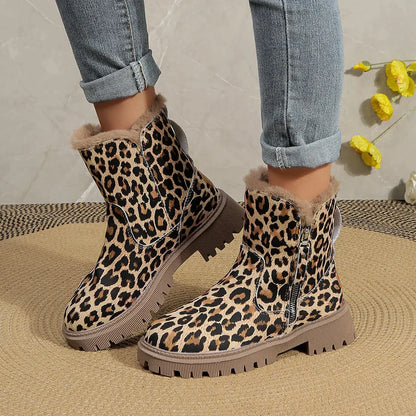 ENID - Bottes d'Hiver Élégantes Grande Taille Découvrez nos bottes ENID, une création mode grande taille qui marie chaleur hivernale et élégance française. Ces bottes d'hiver grande taille offrent une silhouette raffinée et protectrice, créées pour les fe