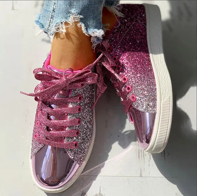 ARIA - Chaussures Glitter Casual Luxe Grande Taille Découvrez nos chaussures ARIA, une création mode grande taille qui marie l'éclat du glitter à l'élégance française. Ces chaussures grande taille offrent une silhouette raffinée et scintillante, créées po