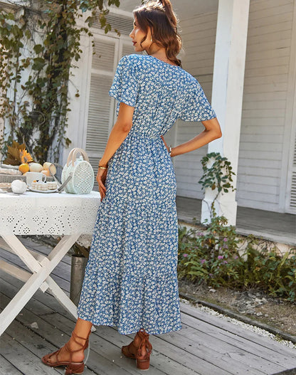 Angélique - Robe d'Été Fleurie Grande Taille Femme Découvrez notre robe Angélique, une création mode grande taille qui célèbre la féminité avec ses motifs floraux et son élégance française. Cette robe élégante grande taille allie la fraîcheur estivale à u