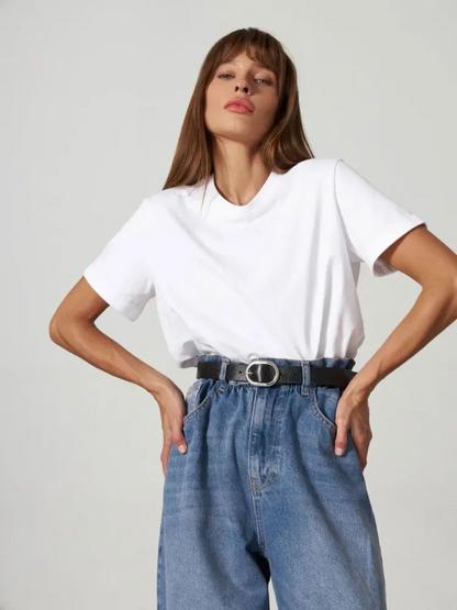 ANNE - Pull Exclusif Grande Taille Découvrez notre pull ANNE, une création mode grande taille qui marie design exclusif et élégance française. Ce pull grande taille offre une silhouette distinctive et raffinée, créé pour les femmes qui recherchent une piè