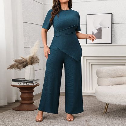 Claire Ensemble - Top & Pantalon Large Grande Taille Notre Claire Ensemble incarne l'élégance au quotidien. Cette combinaison deux pièces grande taille allie style contemporain et confort optimal, créant une silhouette moderne et raffinée qui vous accompa